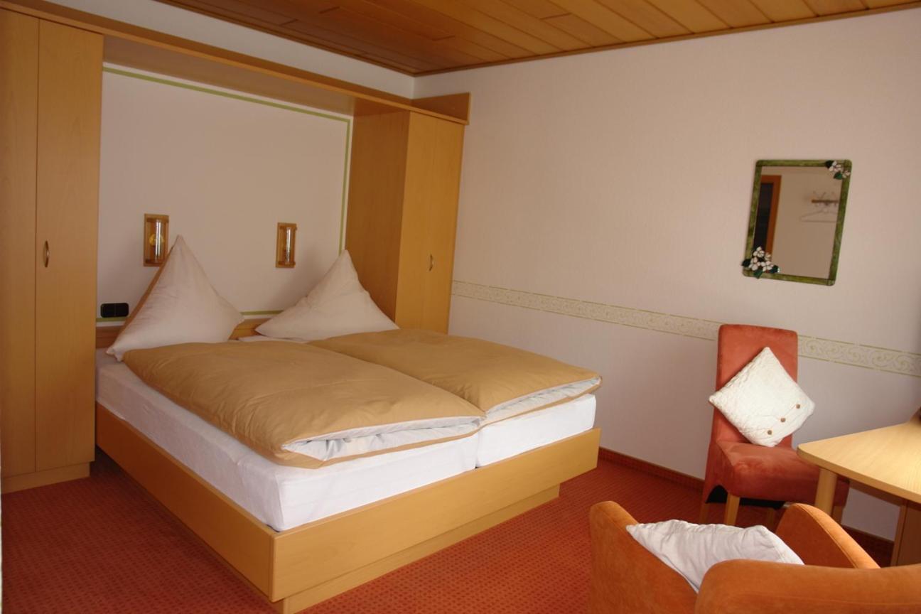 Haus Hesseberg Hotel Medebach Eksteriør billede