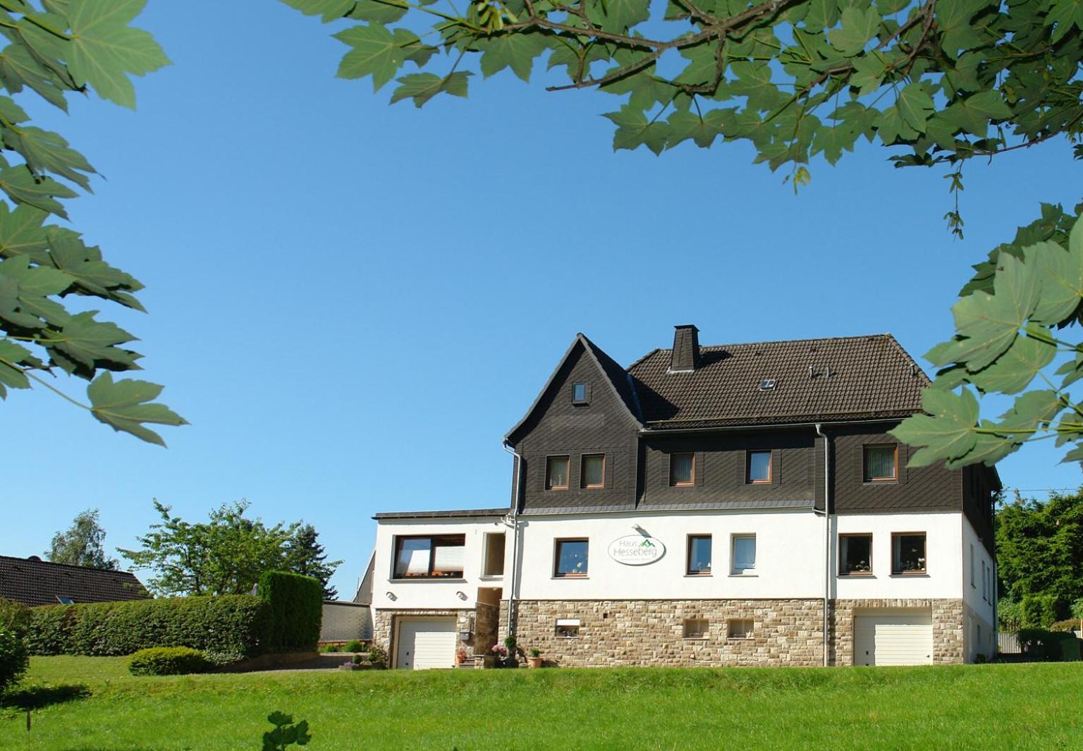 Haus Hesseberg Hotel Medebach Eksteriør billede